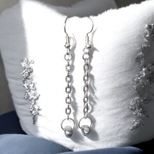 5 For $25💫Silver Hematite Swinging Dangles Earrings